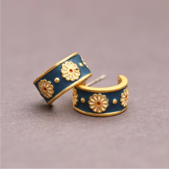 Madewell Floral Enamel Huggie Hoop Earrings - Picture 1 of 4